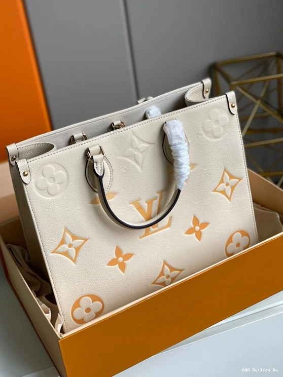 AAA Pruses Bags MM ONTHEGO LOUIS VUITTON 0723